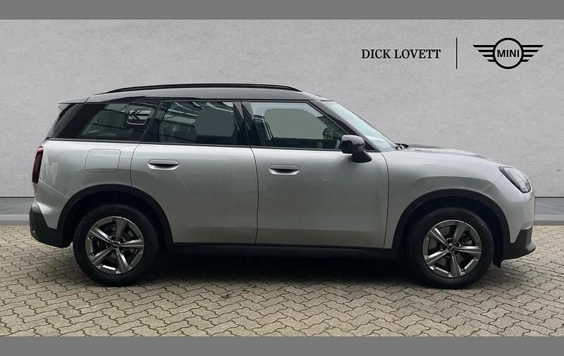 Used Mini Countryman Classic 168 HP (123 kW) 2024 Silver SUV