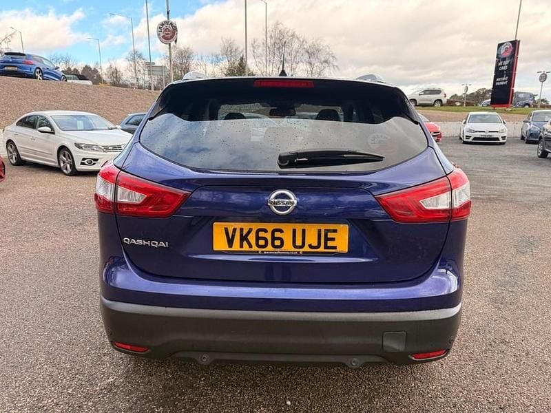 Used Nissan Qashqai Tekna 130 HP (95 kW) 2016 Blue SUV