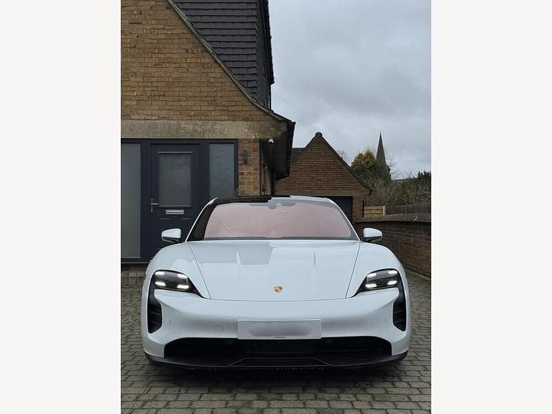 Used Porsche Taycan 439 kW (598 HP) 2022 White Sedan