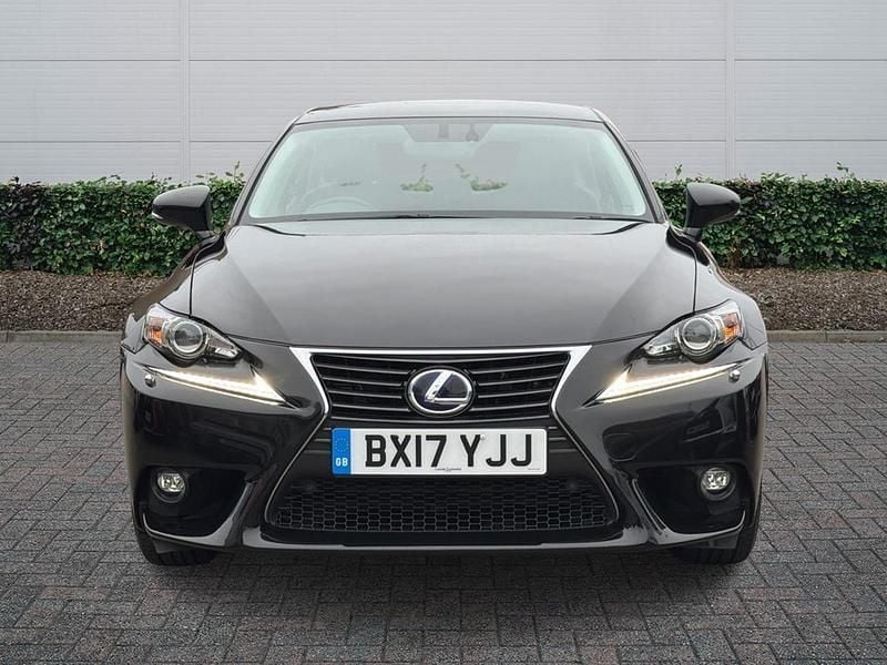 Used Lexus IS300h Executive Line 223 HP (164 kW) 2017 Black Sedan