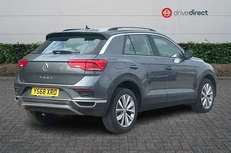 Used VW T-Roc SE 115 HP (84 kW) 2018 Grey SUV