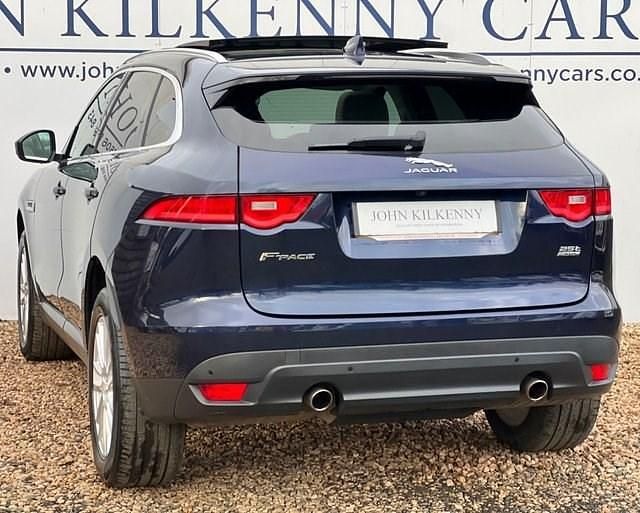 Used Jaguar F-Pace Portfolio 250 HP (183 kW) 2018 Blue SUV