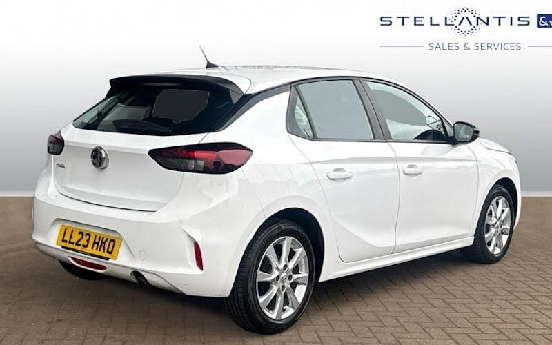 Used Vauxhall Corsa Design Edition 75 HP (55 kW) 2023 White Hatchback