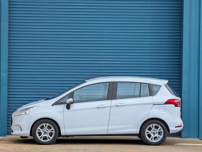Used Ford B-MAX Zetec 105 HP (77 kW) 2015 MPV