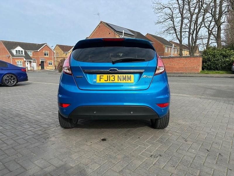Used Ford Fiesta Titanium 2013 Blue Hatchback