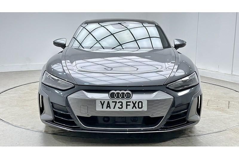 Used Audi e-tron GT quattro Sport 389 kW (530 HP) 2023 Daytona grey Sedan