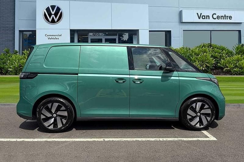 New VW ID. Buzz 210 kW (286 HP) 2025 Green MPV