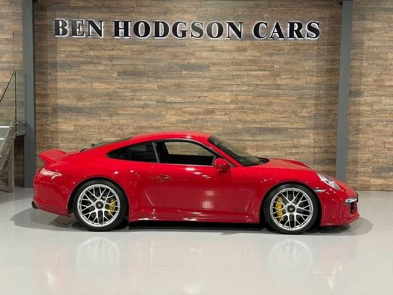 Used Porsche 911 Carrera GTS 430 HP (316 kW) 2015 Red Coupe