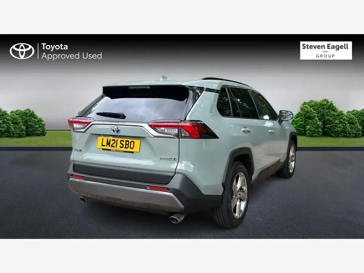 Used Toyota RAV4 Design 218 HP (160 kW) 2021 Green SUV