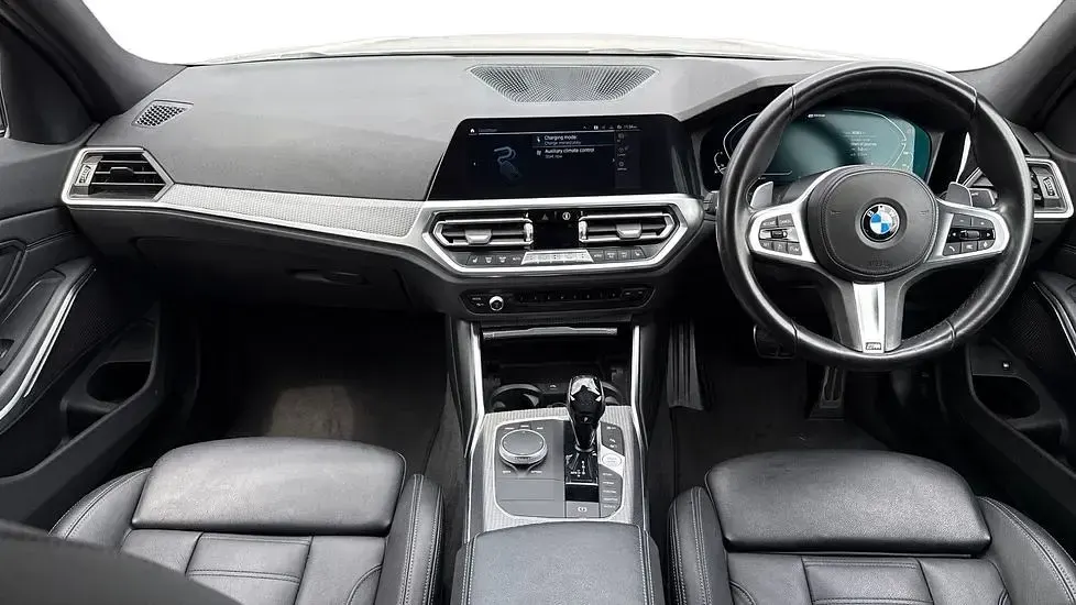 Used BMW 330 M Sport 288 HP (211 kW) 2021 White