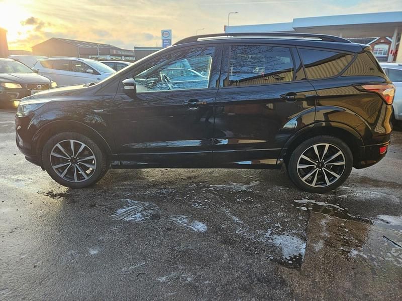 Used Ford Kuga ST-Line 120 HP (88 kW) 2017 Black SUV
