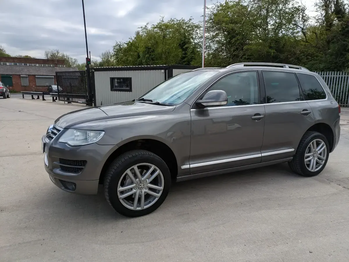 Used VW Touareg 236 HP (173 kW) 2009 Grey SUV