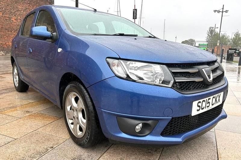 Blue Used 2015 Dacia Sandero Lauréate Hatchback | £3,490 (Good price) - Image 1/1