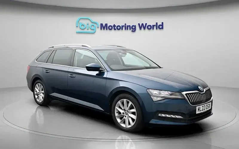 Second-hand Skoda Superb SE Technology 150 CP (110 kW) 2022 Albastru Break