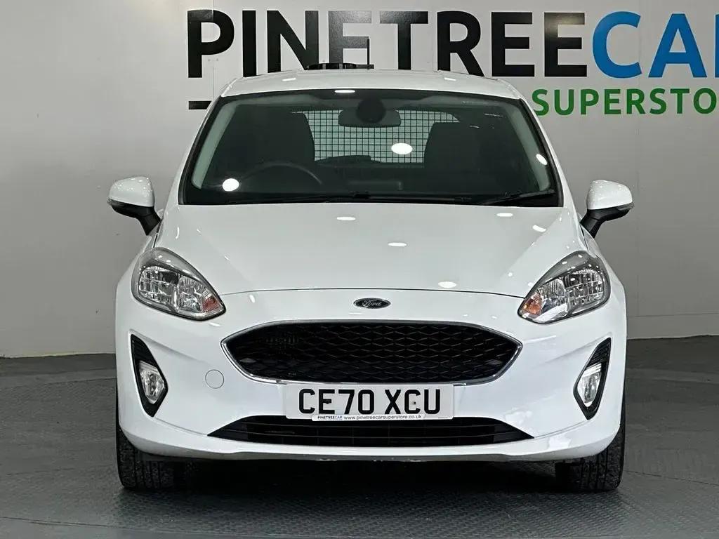 Used Ford Fiesta Trend 95 HP (69 kW) 2020 White Hatchback