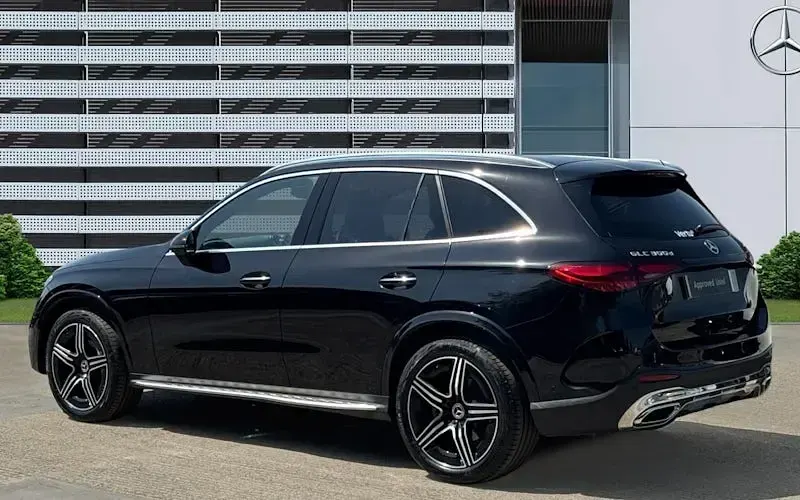 Used Mercedes GLC300 AMG Line Premium 291 HP (214 kW) 2024 Black SUV