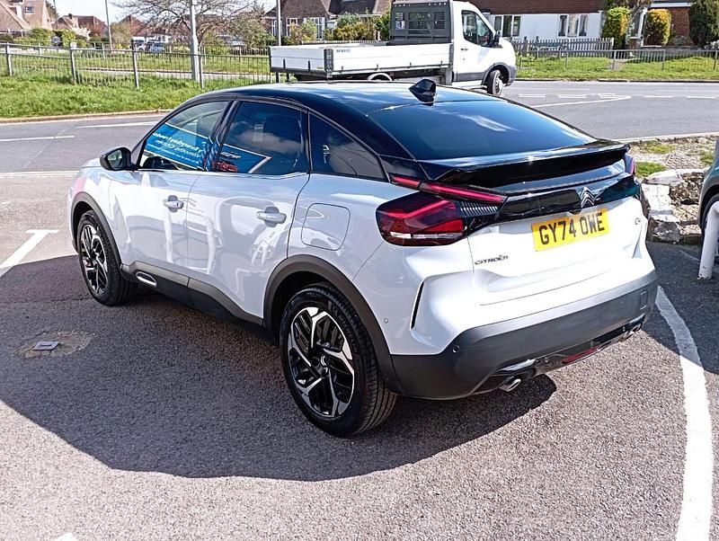 Used Citroën C4 PureTech 127 HP (93 kW) 2024 White SUV