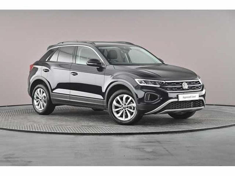 Used 2025 VW T-Roc SUV | £27,565 (Expensive) - Image 1/4