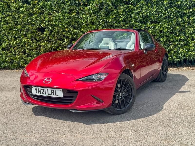 Begagnad Mazda MX5 Inclusive 184 HK (135 kW) 2021 Röd Cab