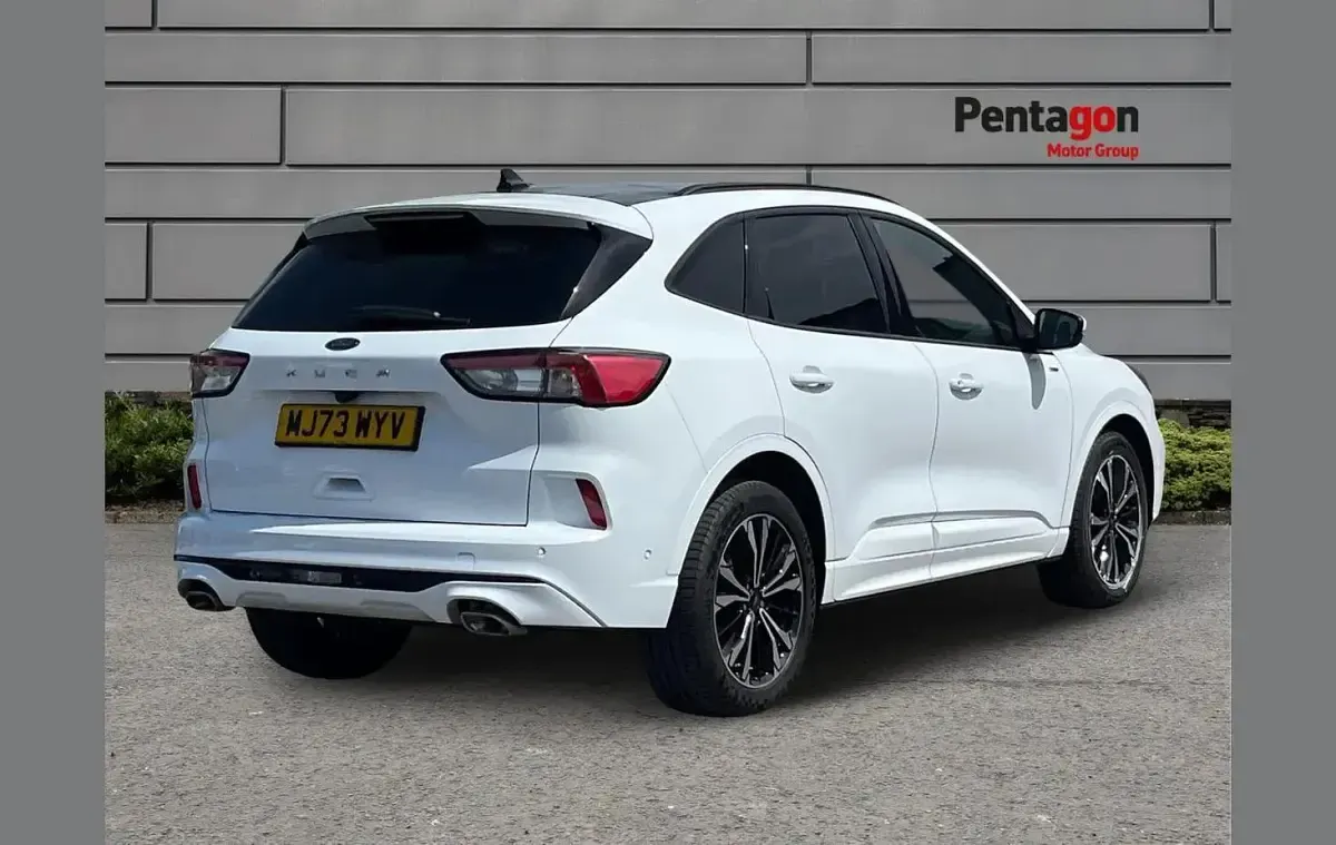 Used Ford Kuga ST-Line X 147 HP (108 kW) 2023 White SUV