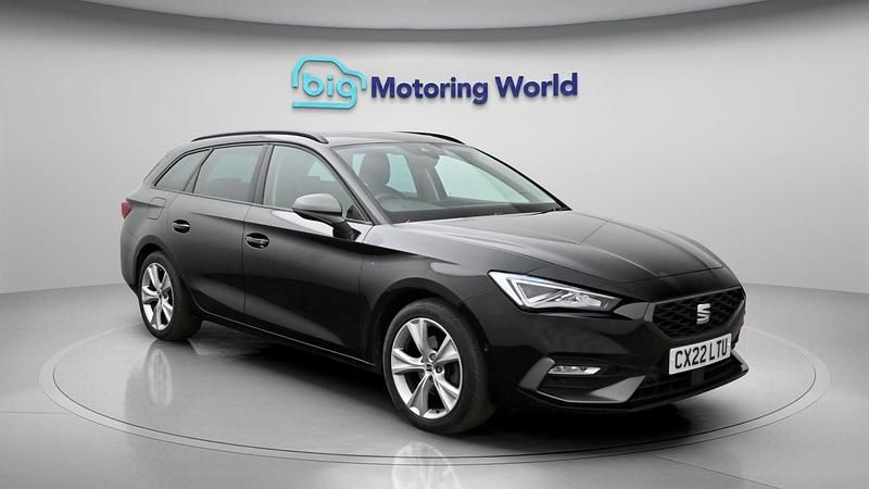 Used Seat Leon FR 110 HP (80 kW) 2022 Black Estate