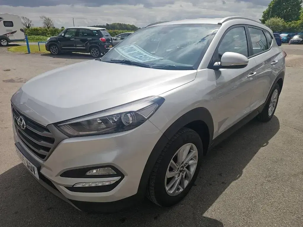 Używany Hyundai Tucson SE 116 KM (85 kW) 2015 Srebrny SUV