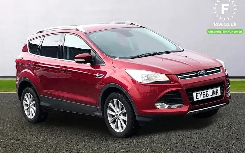 Käytetty Ford Kuga Titanium 150 HP (110 kW) 2016 Katumaasturi