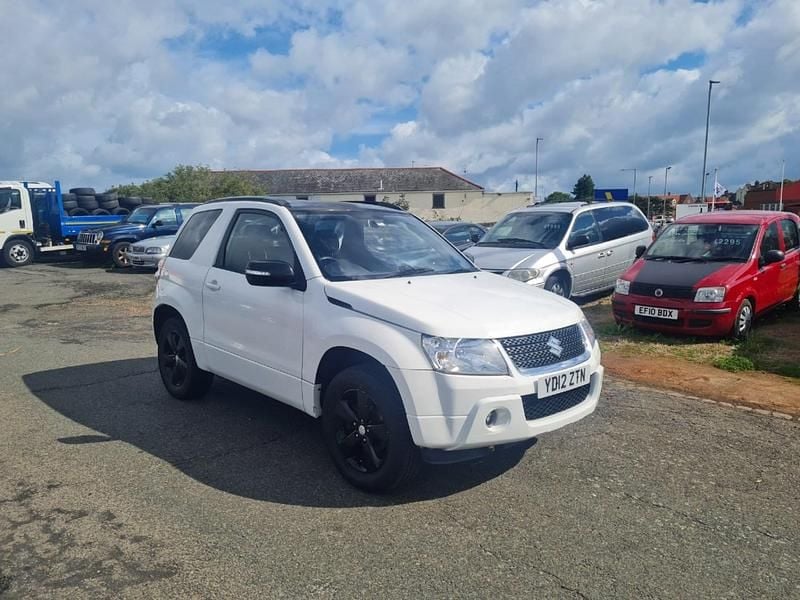 Used Suzuki Grand Vitara SZ4 2012 White Estate