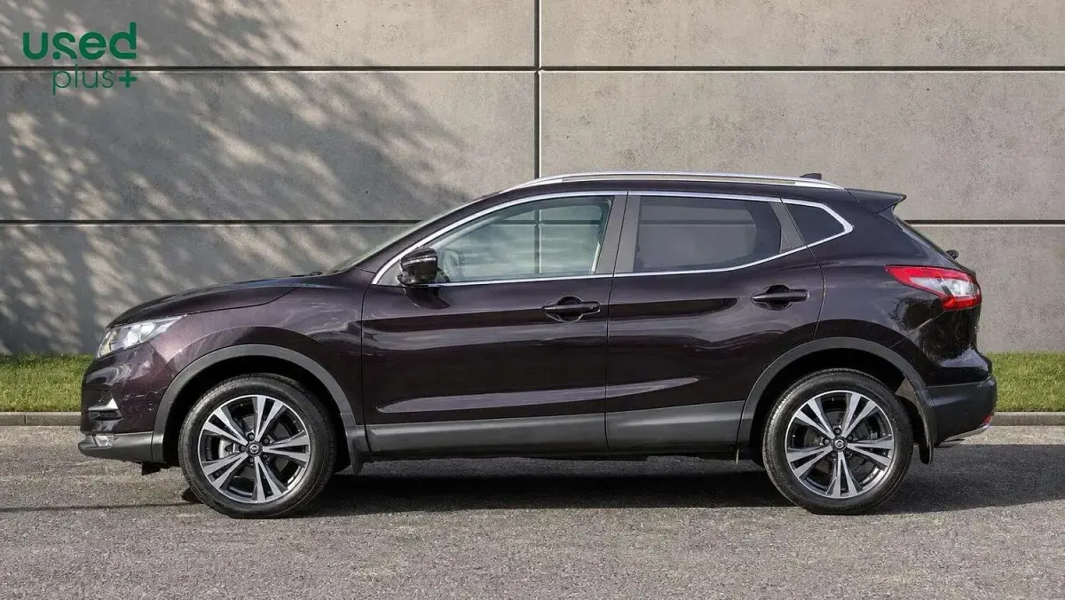 Used Nissan Qashqai N-Connecta 140 HP (102 kW) 2019 Black SUV