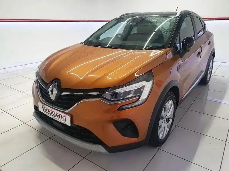 Used Renault Captur Iconic 2021 Orange/black SUV