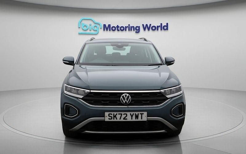 Used VW T-Roc Life 110 HP (80 kW) 2024 SUV