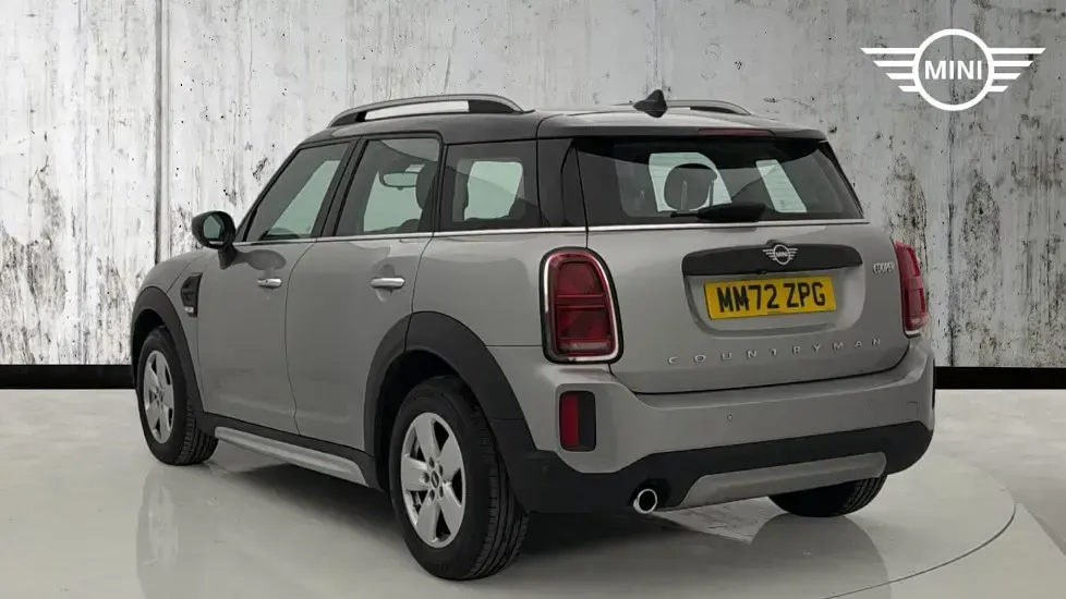 Używany Mini Cooper Countryman Classic 134 KM (98 kW) 2023 Srebrny SUV