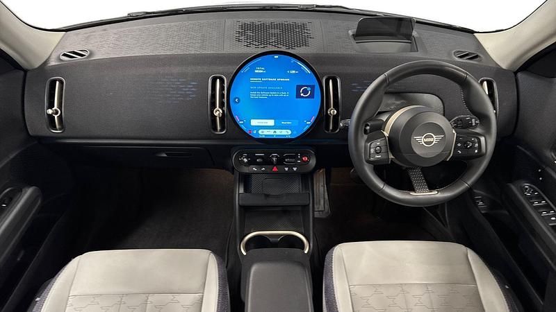 Used Mini Countryman Classic 147 kW (201 HP) 2024 White SUV