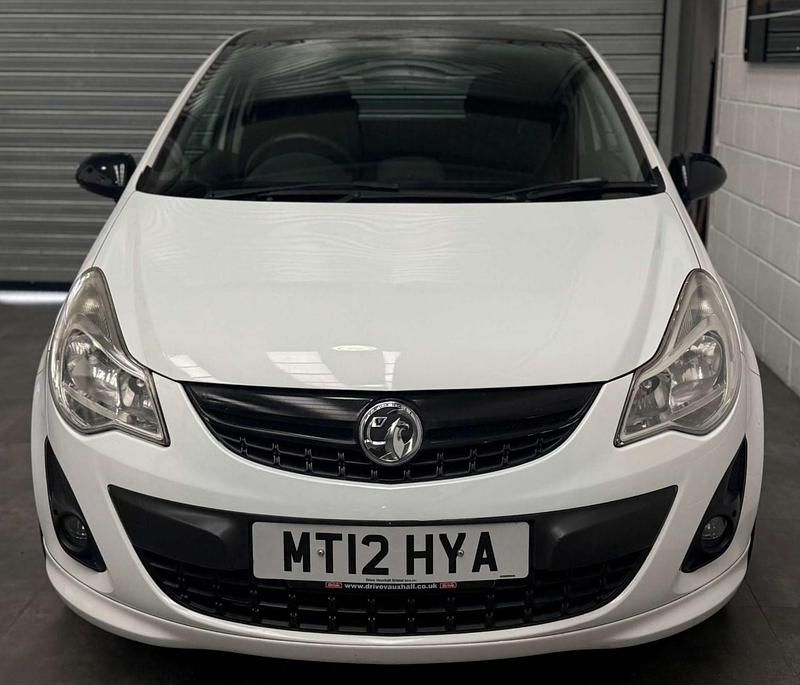Used Vauxhall Corsa Edition 2012 White Hatchback