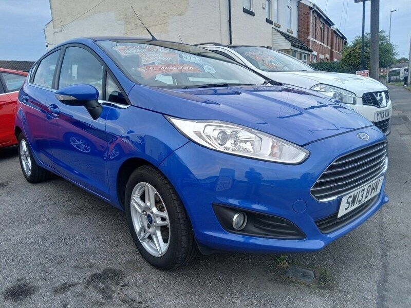 Blue Used 2013 Ford Fiesta Zetec Hatchback | £3,995 (Good price) - Image 1/4
