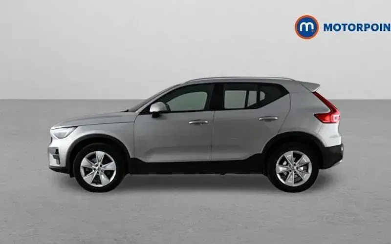Used Volvo XC40 Core 163 HP (119 kW) 2026 SUV