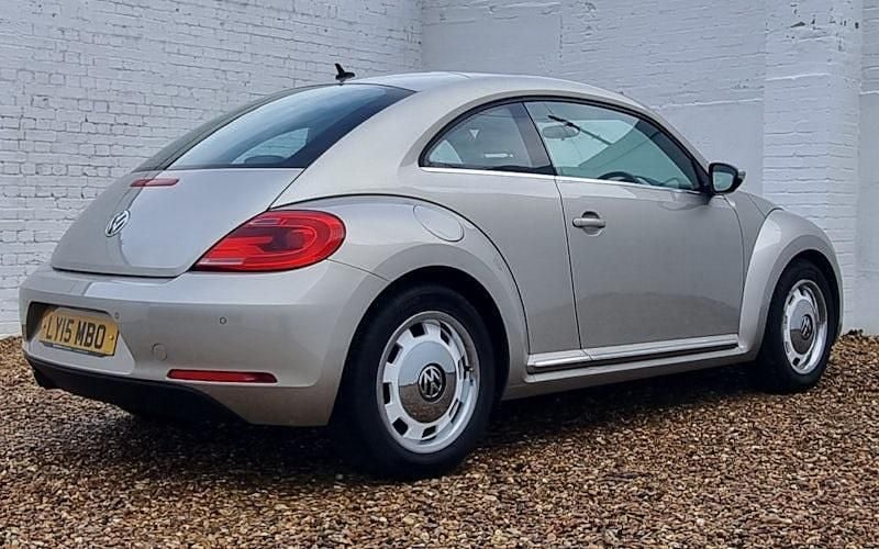 Used VW Beetle Design 140 HP (102 kW) 2014 Silver Hatchback