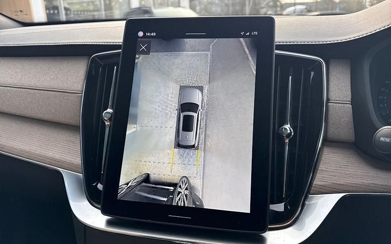 Used Volvo XC90 Plus 250 HP (183 kW) 2025 SUV