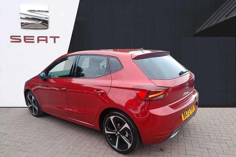 Used Seat Ibiza FR Sport 109 HP (80 kW) 2023 Red Hatchback