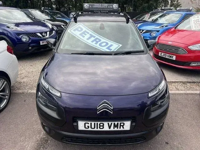 Used Citroën C4 Cactus Flair 80 HP (58 kW) 2018 Mauve/purple Hatchback