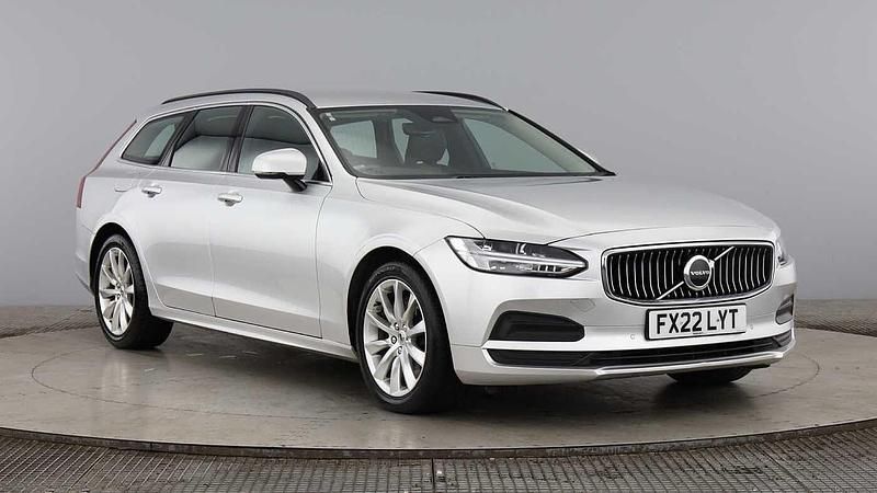 Used 2022 Volvo V90 Momentum Estate | £22,990 (Super price) - Image 1/4
