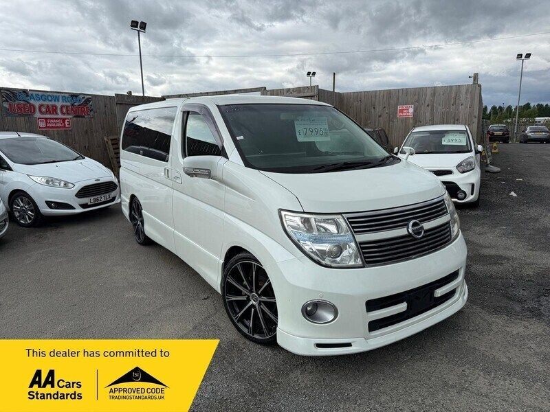 White Used 2009 Nissan Elgrand MPV | £7,995 (Super price) - Image 1/4