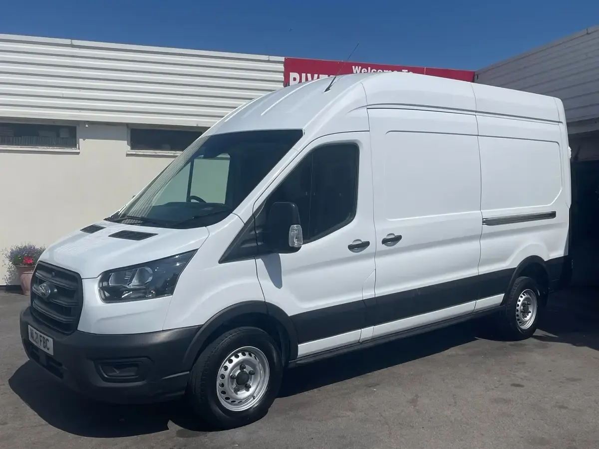 Used Ford Transit 130 HP (95 kW) 2021 White Van
