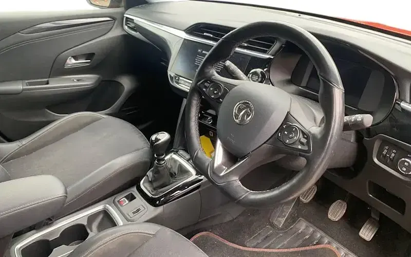 Second-hand Vauxhall Corsa Elite 101 CP (74 kW) 2020 Portocaliu Hatchback