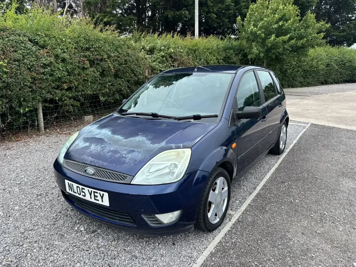 Used Ford Fiesta Zetec 79 HP (58 kW) 2005 Blue Hatchback