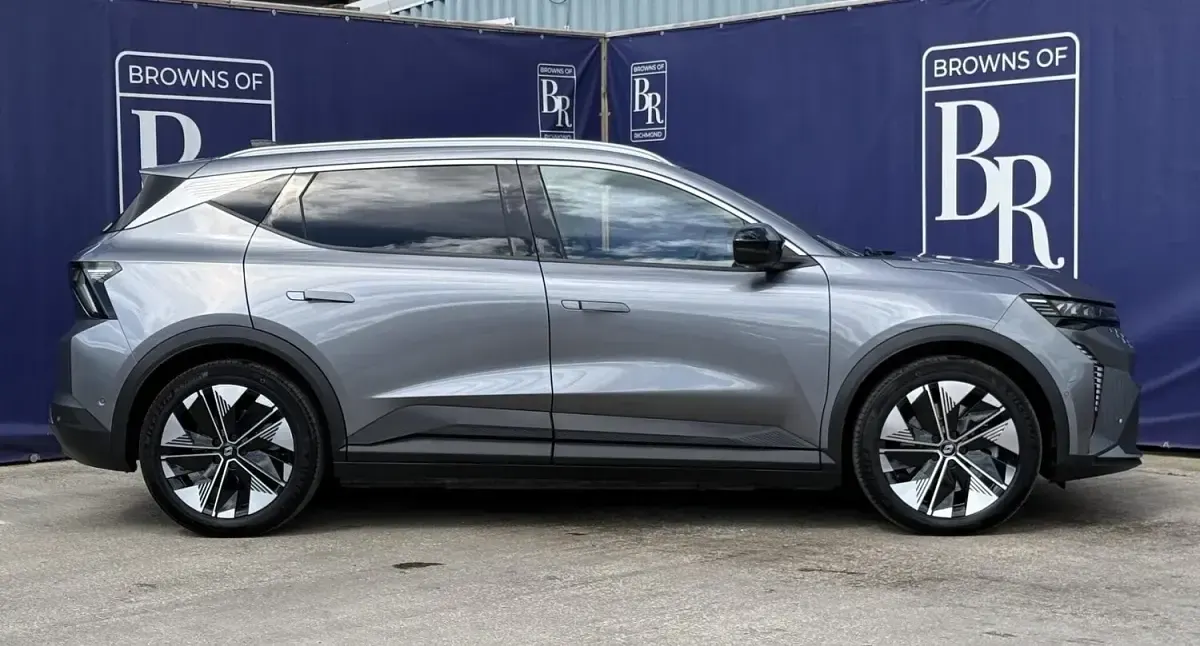 Used Renault Scenic E-Tech Komfort 22 kW (30 HP) 2024 Grey SUV