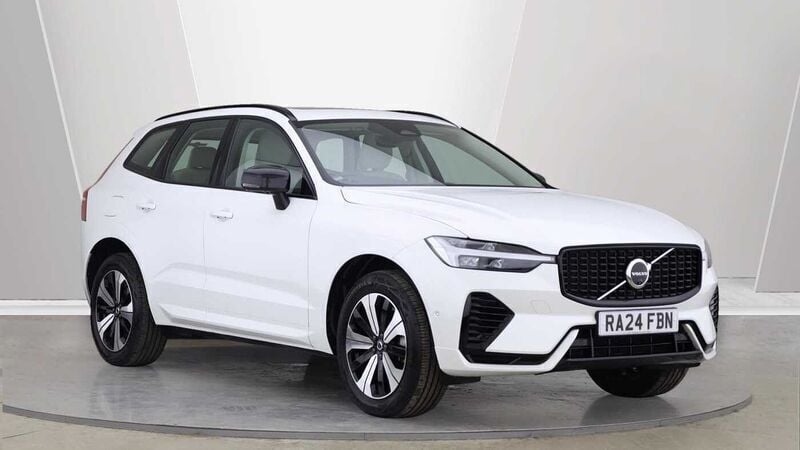 Used 2025 Volvo XC60 Plus SUV | £39,990 (Fair price) - Image 1/3
