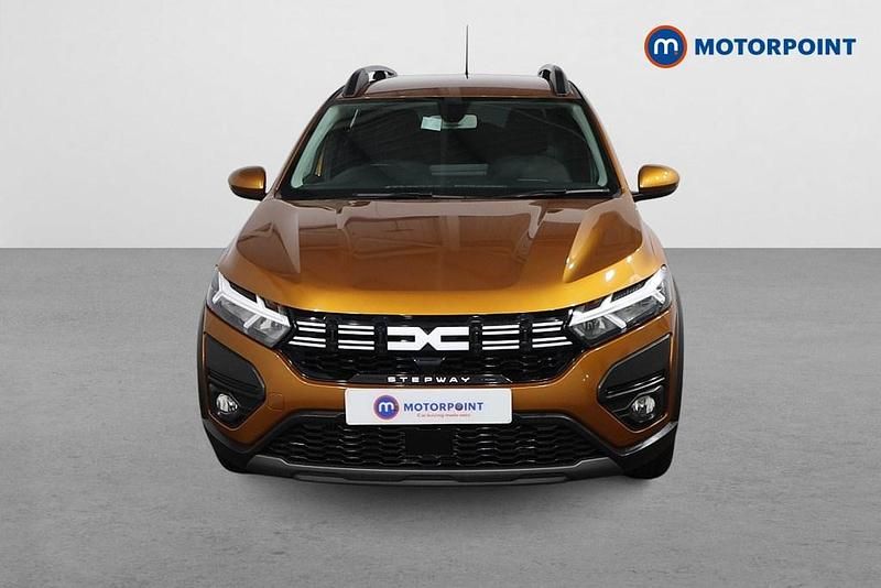 Used Dacia Sandero Expression 2023 Orange Hatchback