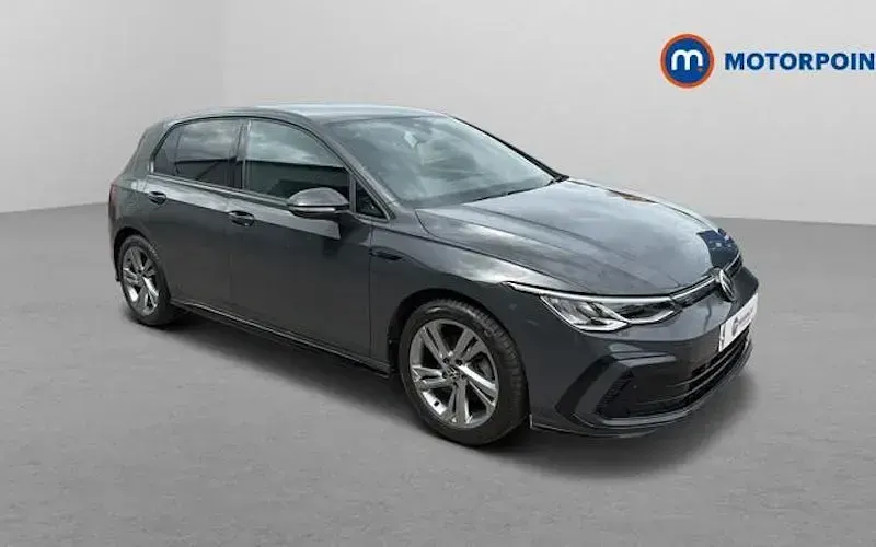 Used VW Golf VIII R-line 131 HP (96 kW) 2024 Hatchback