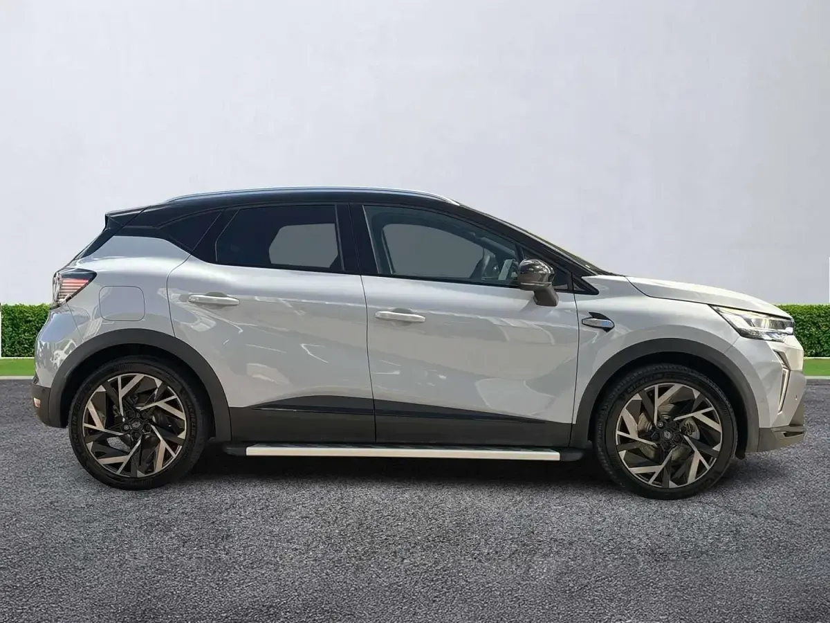 Used Renault Captur Esprit Alpine 2025 Grey/black SUV
